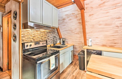Mid America Cabina | Lake Hamilton Cabin: Boating Getaway!