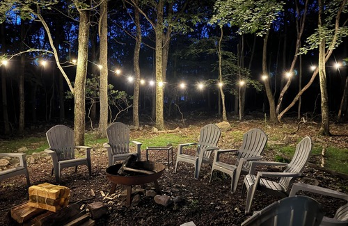 Lake Harmony Estates Chalet De Esquí | Lake Harmony Big Boulder Chalet w/hot tub,pool table,ping pong,fire pit,pets ok