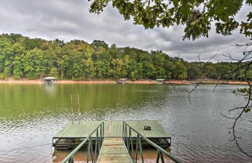 Seneca Casa | Lake Hartwell Home with Dock Less Than 10 Miles to Clemson!