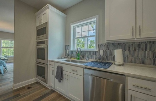 Westminster Casa | Lake Hartwell with Private Dock on Deep Water