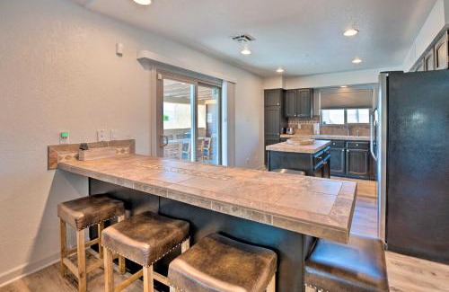 Lake Havasu City Casa | Lake Havasu Oasis with Pool about 1 Mi to Lake!