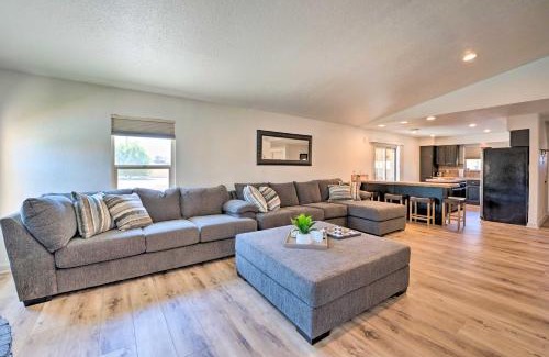Lake Havasu City Casa | Lake Havasu Oasis with Pool about 1 Mi to Lake!