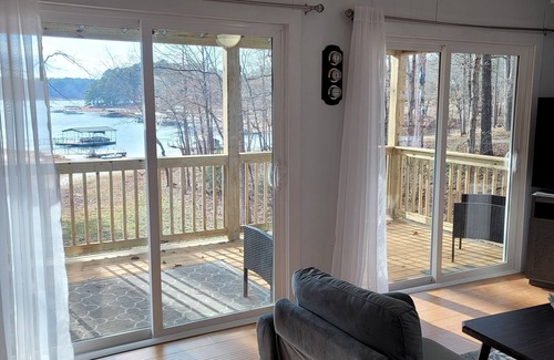 Reed Creek Casa | Lake Haven Retreat