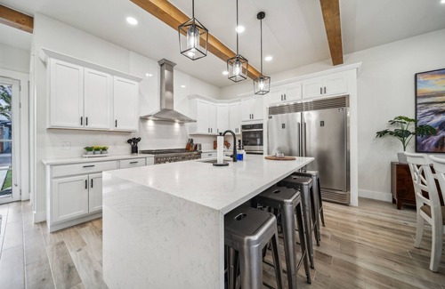 Langley Casa | Lake Haven w/ hot tub, pool, boat slip included!