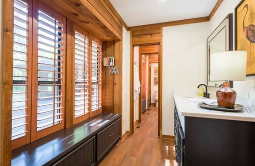 Lake Park Casa | Stunning Lake front 4 Bedroom Home- Sleeps 8 in Valdosta, Lake Park Area
