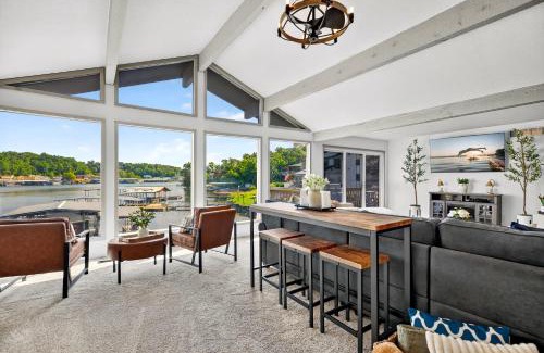 Lake Ozark Casa | Lake Home Oasis - Sleeps 18