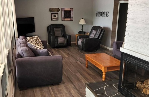 Coldwater Casa | Lake Home Rental Pontoon Optional