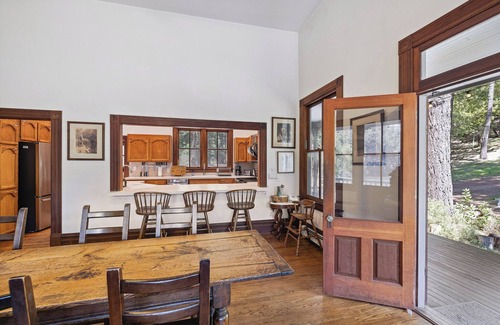 Redwood Valley Casa | Lake House - 5-bedroom house at Leonard Lake Reserve