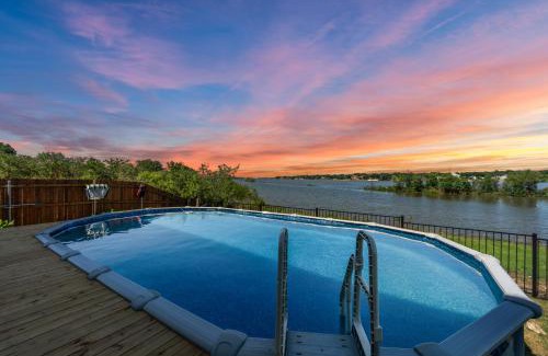 Tarrant County Casa | Lake House - Amazing Views & Pool Lake Arlington