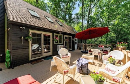 Gardiner Casa | Lake House/Camp Quiet on Lake Pleasant- Hot Tub, Fire Pit, Direct Water Access