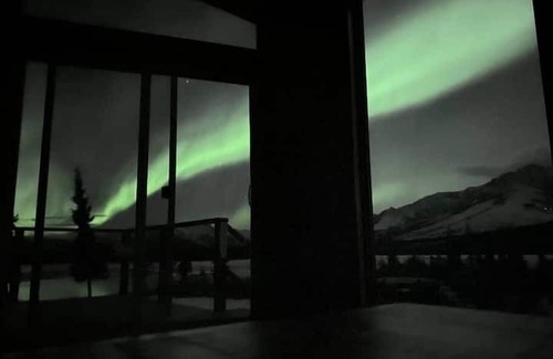 Healy Casa | Lake House Family Retreat @ Denali Nat'l Park. Hot