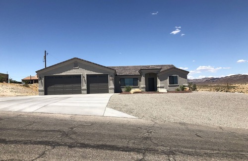 Desert Hills Casa | Lake House Havasu, Good Vibes Only!