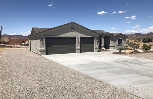 Desert Hills Casa | Lake House Havasu, Good Vibes Only!
