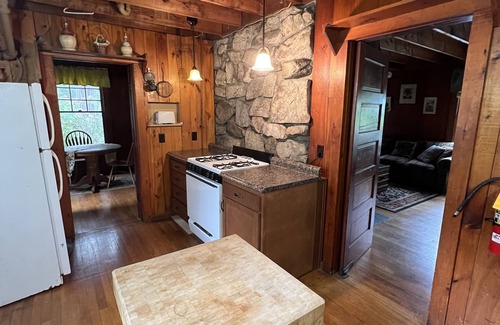 Bolton Landing Casa | Lake House in Bolton Landing on Lake George: Boat Rentals, Paddle Boards, Pool