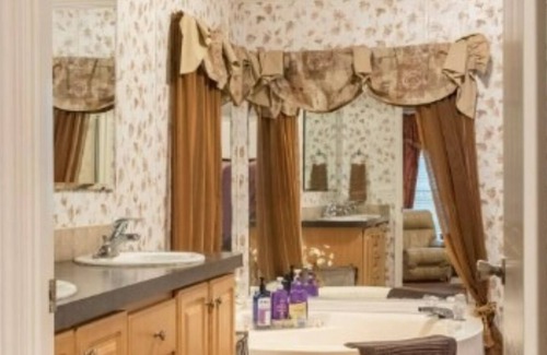 Ocklawaha Casa | Lake House in Ocklawaha | 3BR | Garden tub