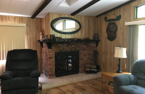 Scotch Creek Casa | Lake House in the Shuswap!