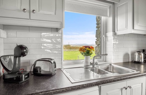 Ballyconneely Chalet De Esquí | Lake House Mannin, holiday maker’s paradise
