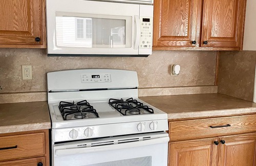 Clintonville Casa | Lake House on Cloverleaf Lakes