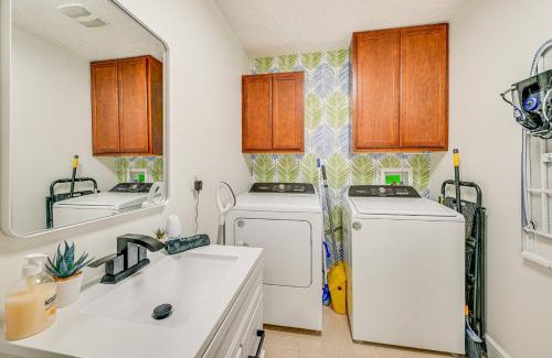 Mount Vernon Casa | Lake House on Lake Linville