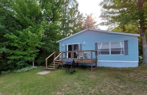 Au Train Casa | Amplio 4 dormitorios y 2 baños completos Lake House on Lake Superior para hasta 8 personas
