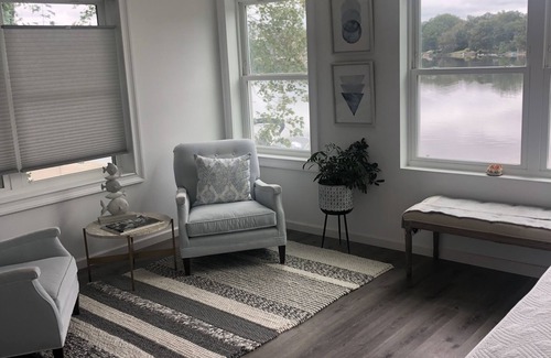 Orange Lake Casa | Lake House, ONE HOUR from NYC