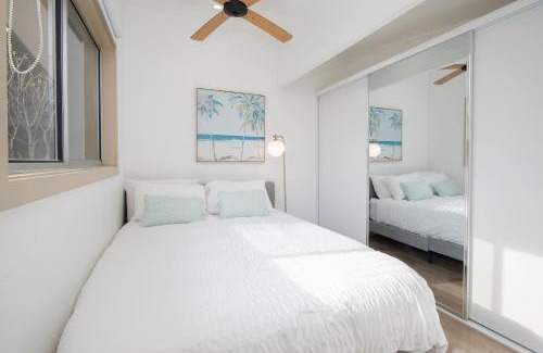 Tuggerawong Casa | Lake House Studio - A Peaceful Waterfront Hideaway