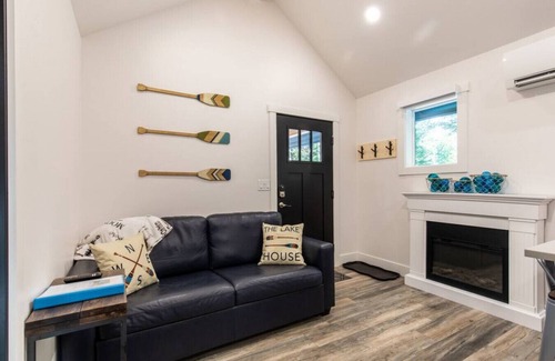Leavenworth Apartamento | "Lake House" tiny cabin near Lake Wenatchee with HOT TUB