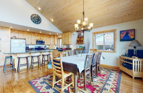 Joseph Casa | Lake House