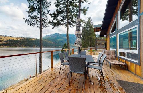 Joseph Casa | Lake House