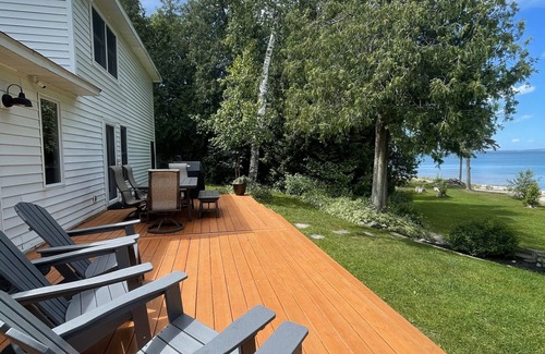 Cheboygan Casa | Vista del puente Mackinac, a 8 millas de Mac. ¡Ciudad! Se admiten perros