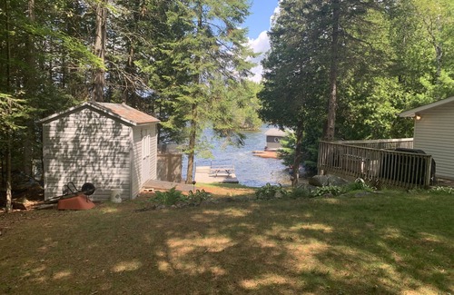 North Frontenac Cabaña | Lake Kashwakamak, North Frontenac