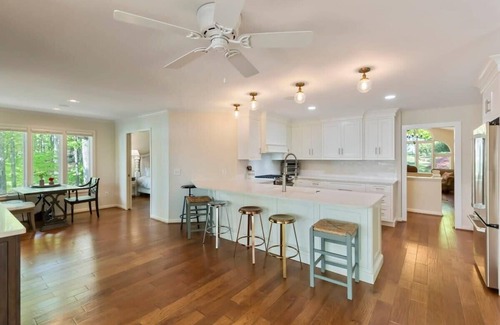 Seneca Casa | Lake Keowee Ln - Awesome Lake Keowee Views