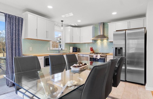 Winchester Casa | Lake Lagoon , 3 bedroom, 2 bath lakehouse , just steps away from the lake!
