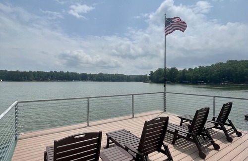 Dawsonville Casa | El lago Lanier Escape for All Seasons