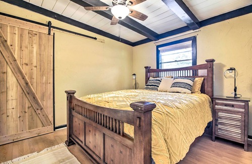 Granite Shoals Cabina | Lake LBJ Cabin: Walk to Parks & Boat Ramp!