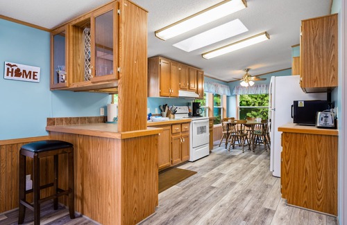 Lake Leelanau Casa | Lake Leelanau Sandy Beachfront Swimming