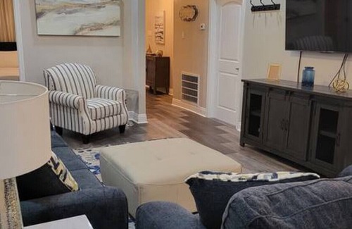 Lake Catherine Casa | Lake Leisure - Sleeps 9