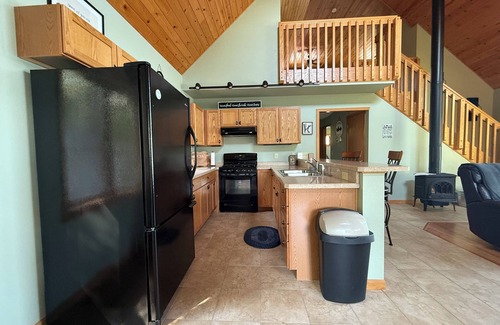Aitkin Cabina | Lake Life All Year Round, 4 Seasons Of Fun. Free Kayaks, Canoe, & Dock