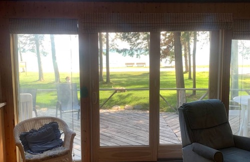 Pointe Aux Pins Cabina | Lake Life at its best! Enjoy this Cabin on Bois Blanc Island.