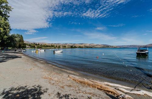 Wapato Point Casa | Lake Life at Wapato Point