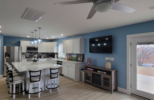 Dandridge Casa | Lake Life Barndo, enjoy the lake