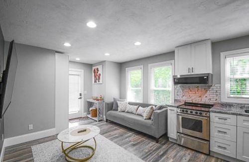 Plymouth Casa | Lake Life Meets City Vibes