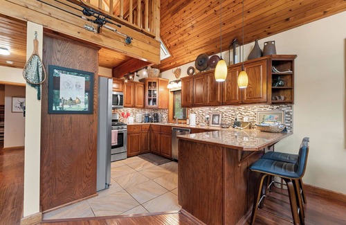 Branson Casa | Lake Lodge 4-bedroom private setting