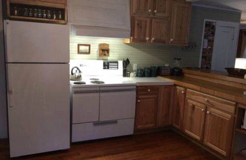 Canton Cabina | Cabina única junto al lago con acceso exclusivo al lago Logan y uso de dos botes
