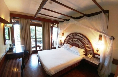 Lake Manyara National Park Cabina | Lake Manyara Wildlife Lodge