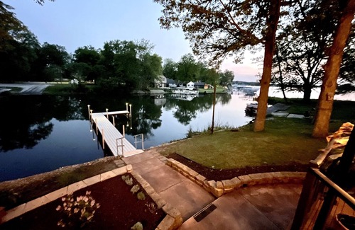 Rochester Casa | Lake Manitou Home - 3 Bedroom Family Retreat
