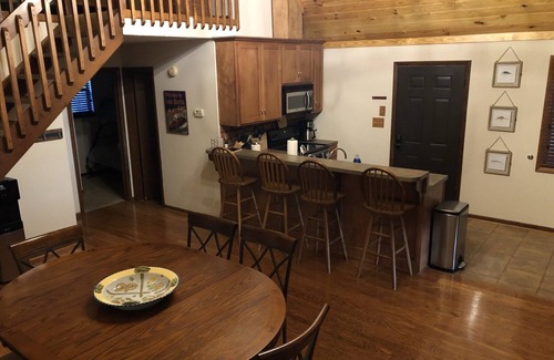Dadeville Casa | Lake Martin Cabin Escape