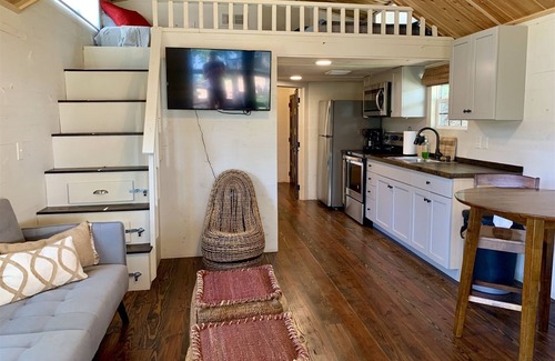 Dadeville Cabaña | Lake Martin's Tiniest Gem by 360 Destinations