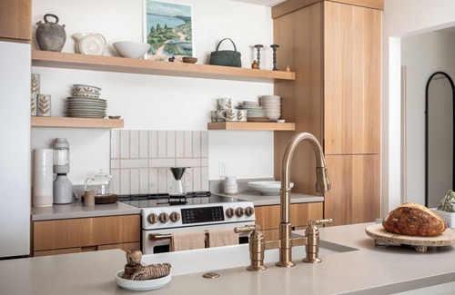 Glen Arbor Casa | Lake Michigan Beachfront Luxury Condo at The Homestead in Glen Arbor