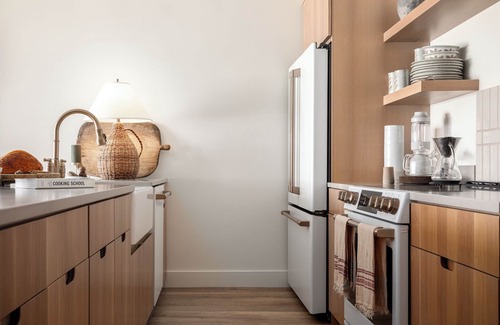 Glen Arbor Casa | Lake Michigan Beachfront Luxury Condo at The Homestead in Glen Arbor